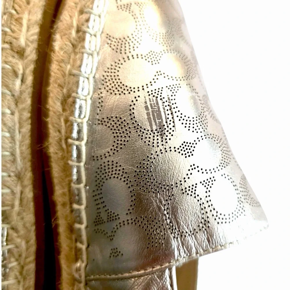 Coach Carley Metallic Pale Gold Signature Espadrille Flats Size 9.5